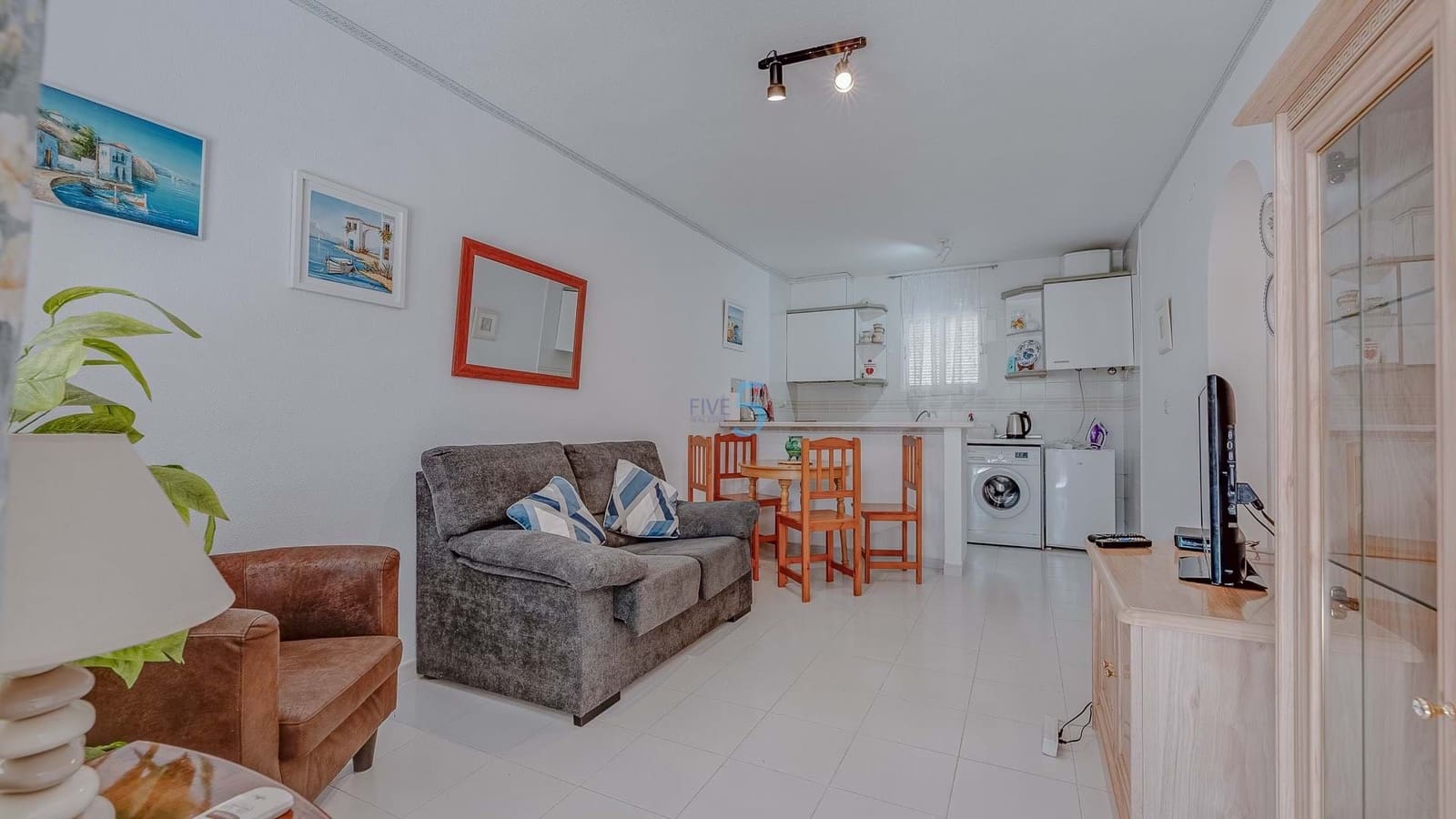 2 makuuhuone Bungalow myytävänä paikassa Los Balcones mukana uima-altaan - 124 900 € (Ref: 9109915)