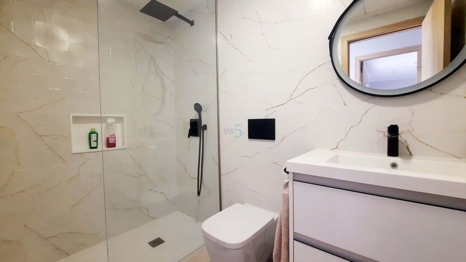 2 bedroom Apartment for sale in Torre de la Horadada with garage - € 495,000 (Ref: 9109918)