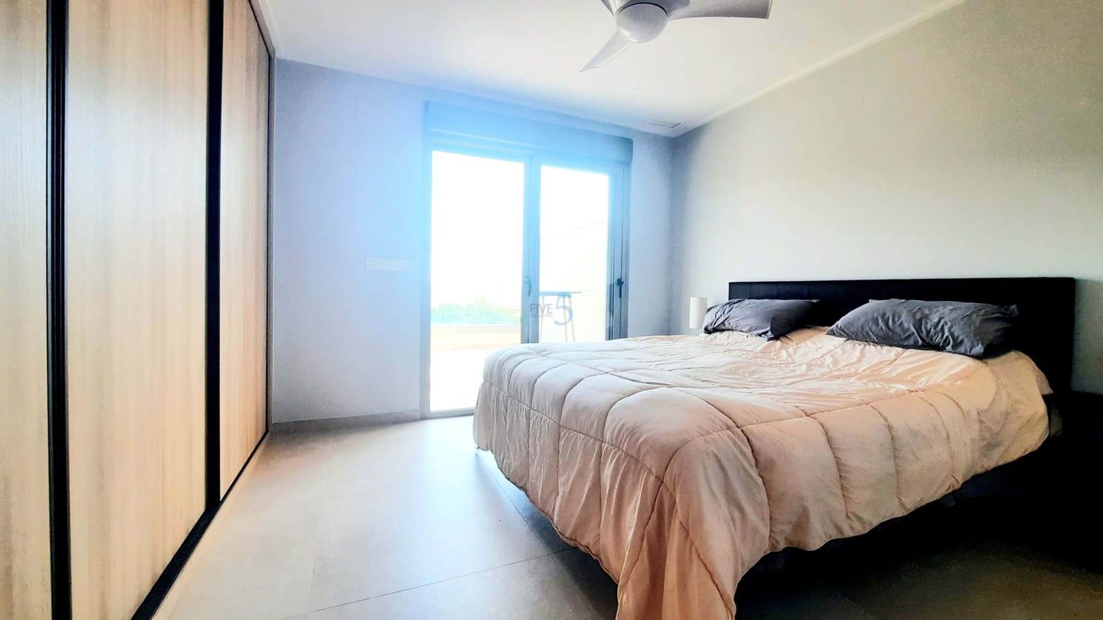 2 bedroom Apartment for sale in Torre de la Horadada with garage - € 495,000 (Ref: 9109918)