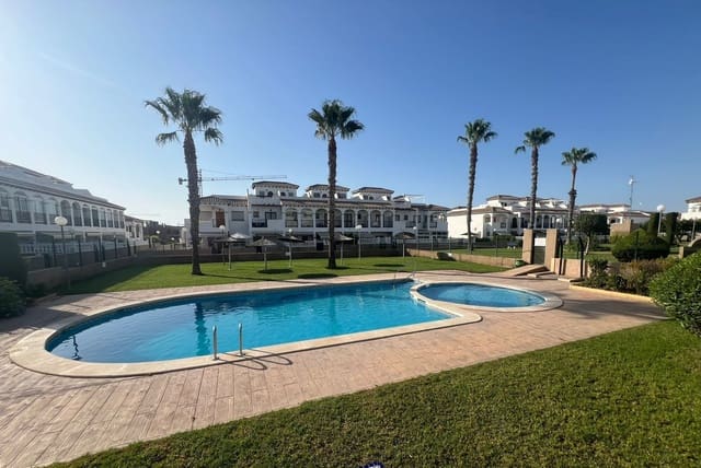 2 soveværelse Byhus til salg i Punta Prima, Orihuela med swimmingpool garage - € 179.000 (Ref: 9113136)