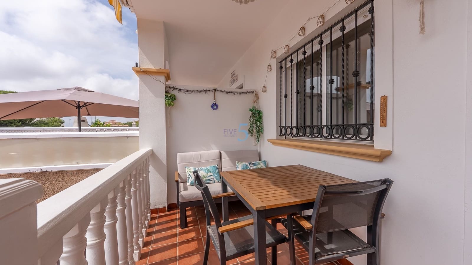 2 quarto Casa em Banda para venda em Orihuela Costa com piscina garagem - 174 500 € (Ref: 9113136)