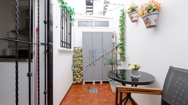 2 bedroom Townhouse for sale in Punta Prima, Orihuela with pool garage - € 174,500 (Ref: 9113136)