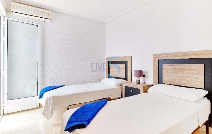 Apartamento de 3 habitaciones en Torrevieja en venta - 157.000 € (Ref: 9113399)