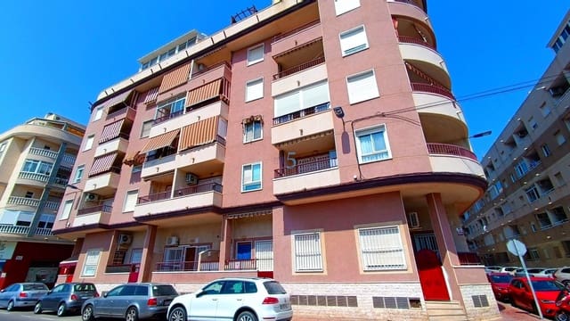 Apartamento de 3 habitaciones en Torrevieja en venta - 157.000 € (Ref: 9113399)