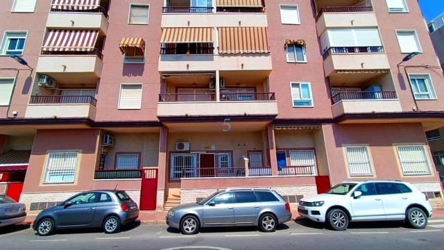 Apartamento de 3 habitaciones en Torrevieja en venta - 157.000 € (Ref: 9113399)