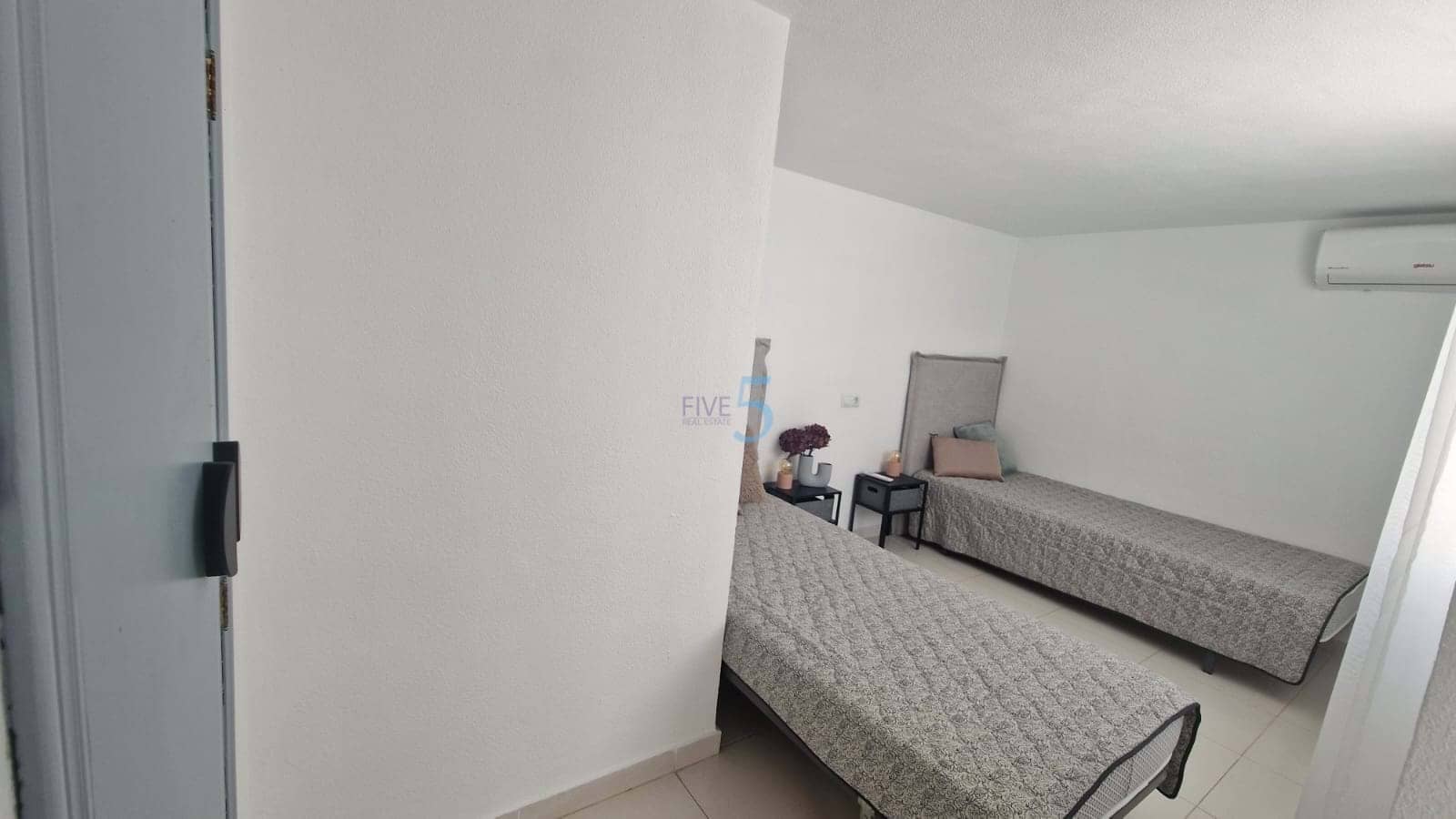 2 soveværelse Lejlighed til salg i Torrevieja - € 205.000 (Ref: 9113400)