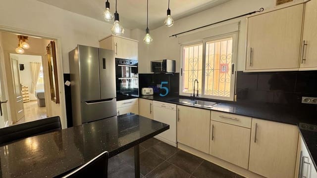 4 makuuhuone Huoneisto myytävänä paikassa Villamartin, Orihuela mukana uima-altaan - 189 995 € (Ref: 9115210)