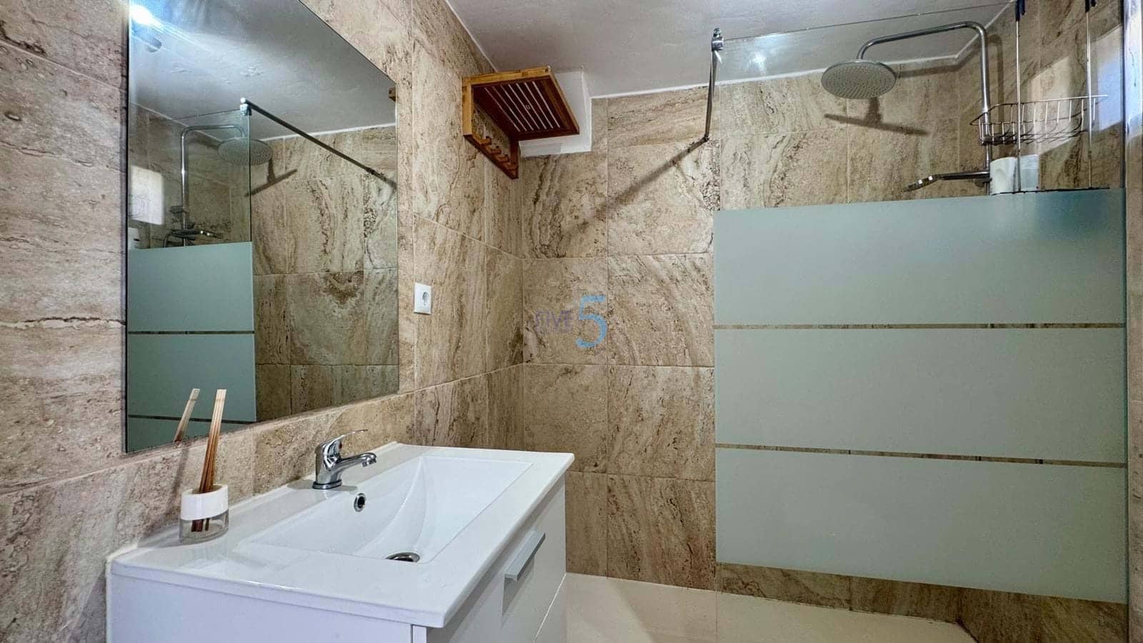 4 bedroom Apartment for sale in Villamartin with pool - € 189,995 (Ref: 9115210)