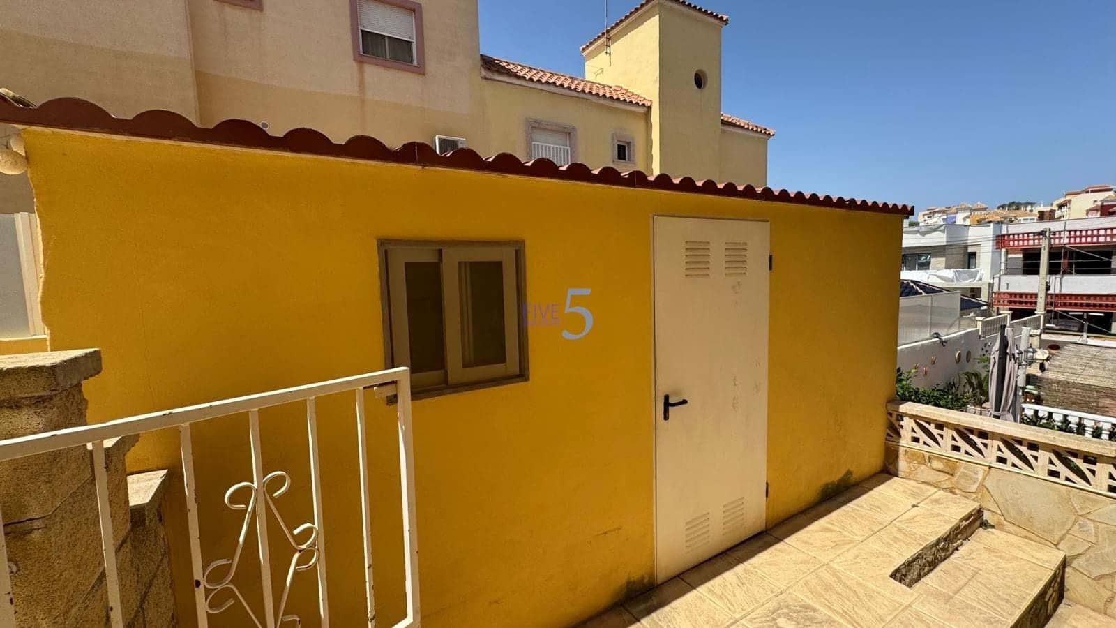 4 bedroom Apartment for sale in Villamartin with pool - € 189,995 (Ref: 9115210)