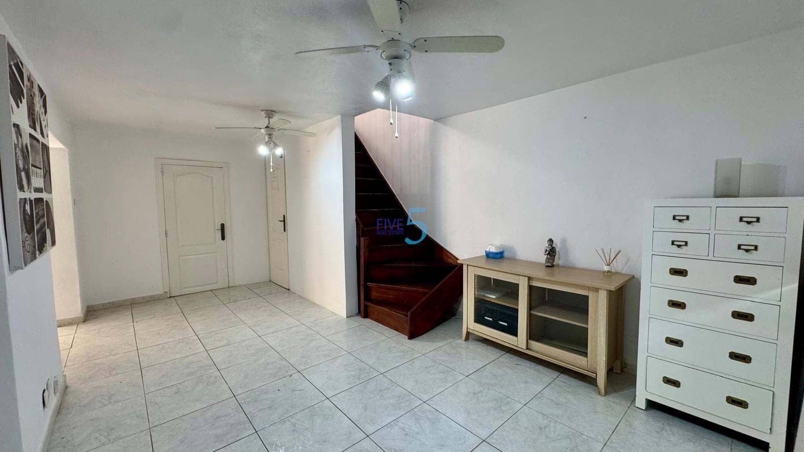 4 bedroom Apartment for sale in Villamartin with pool - € 189,995 (Ref: 9115210)