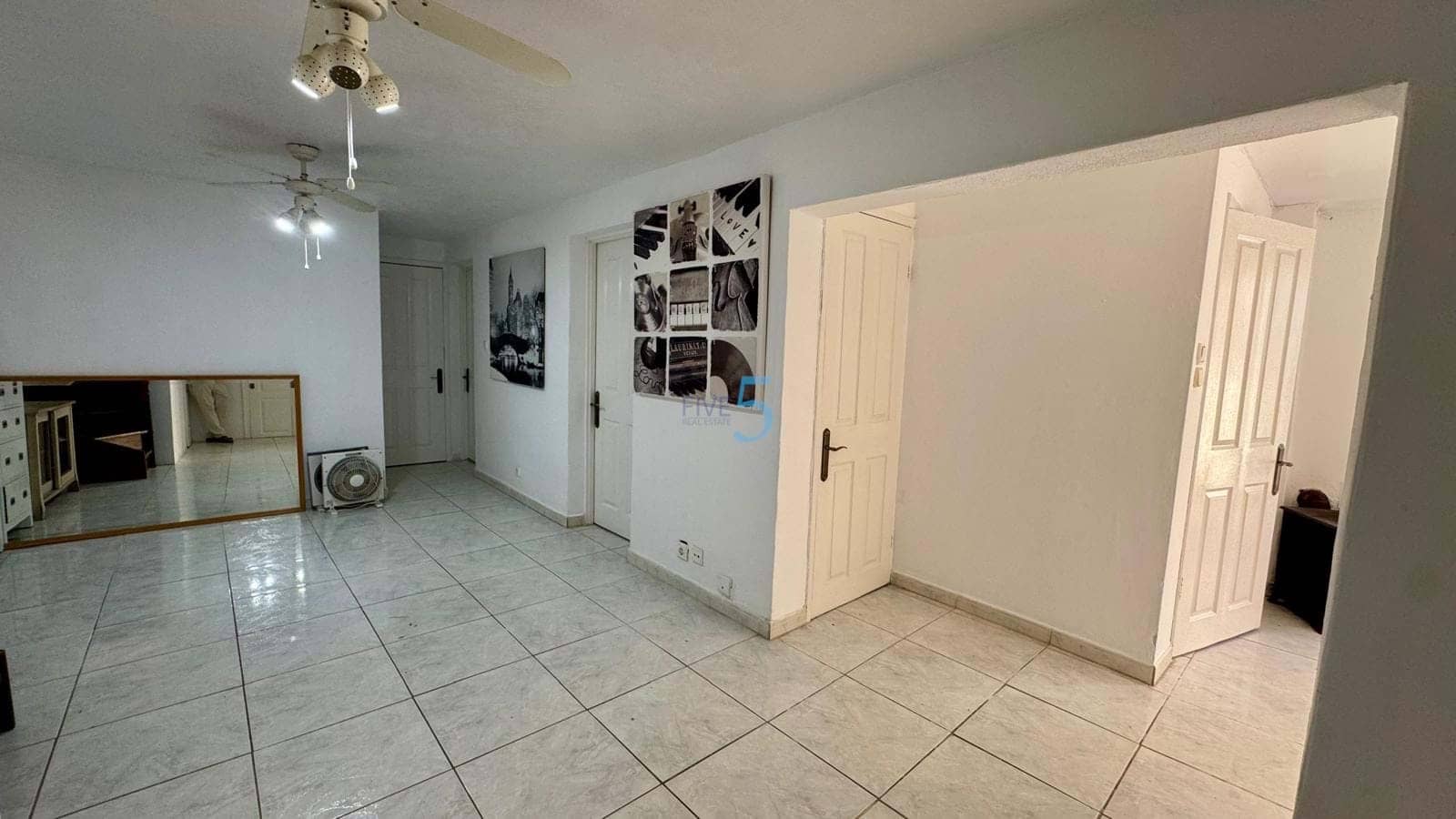 4 bedroom Apartment for sale in Villamartin with pool - € 189,995 (Ref: 9115210)