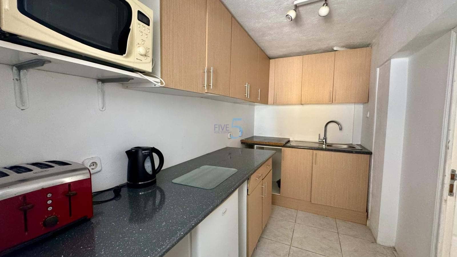 4 bedroom Apartment for sale in Villamartin with pool - € 189,995 (Ref: 9115210)