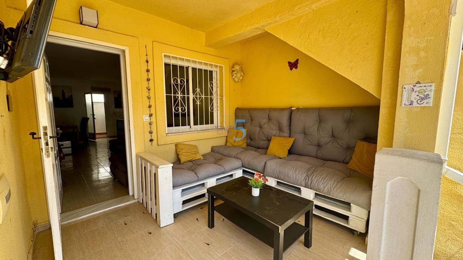 4 bedroom Apartment for sale in Villamartin with pool - € 189,995 (Ref: 9115210)