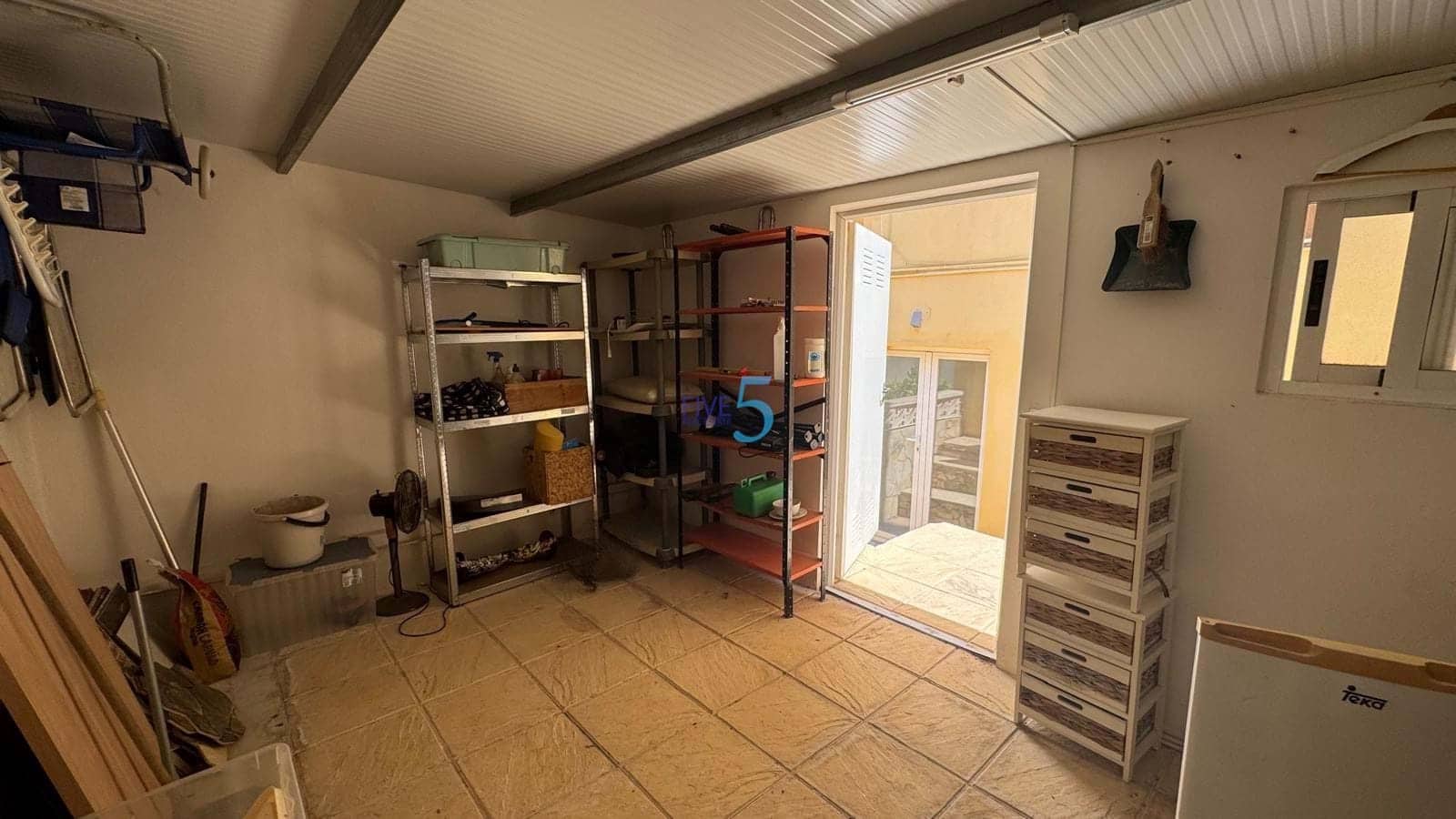 4 bedroom Apartment for sale in Villamartin with pool - € 189,995 (Ref: 9115210)