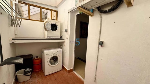 4 makuuhuone Huoneisto myytävänä paikassa Villamartin, Orihuela mukana uima-altaan - 189 995 € (Ref: 9115210)