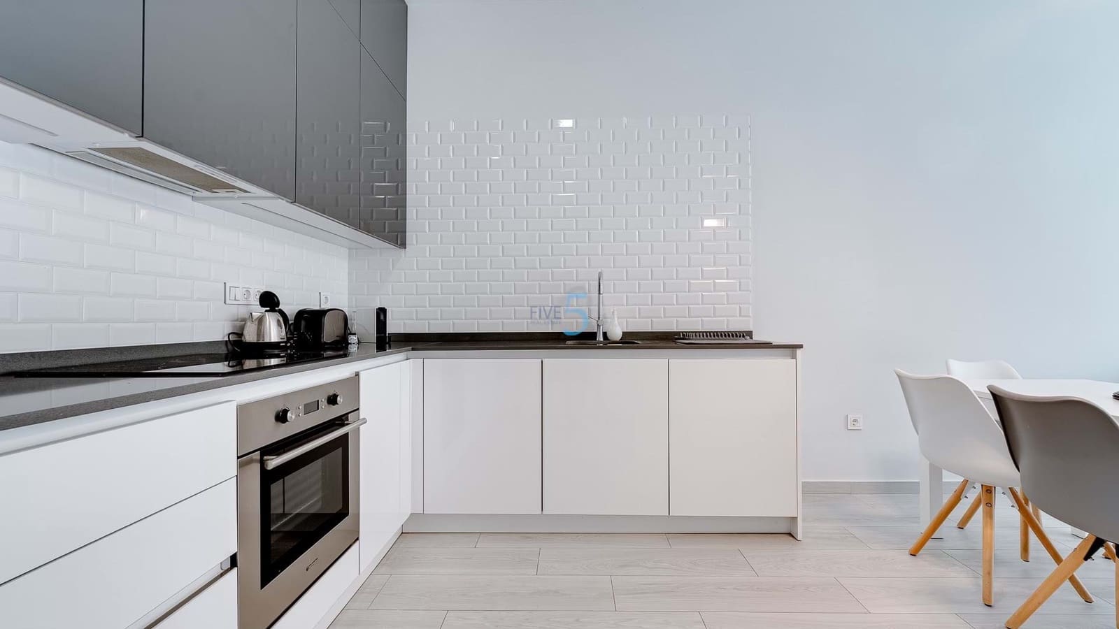 3 bedroom Apartment for sale in Villamartin with pool garage - € 289,000 (Ref: 9116539)