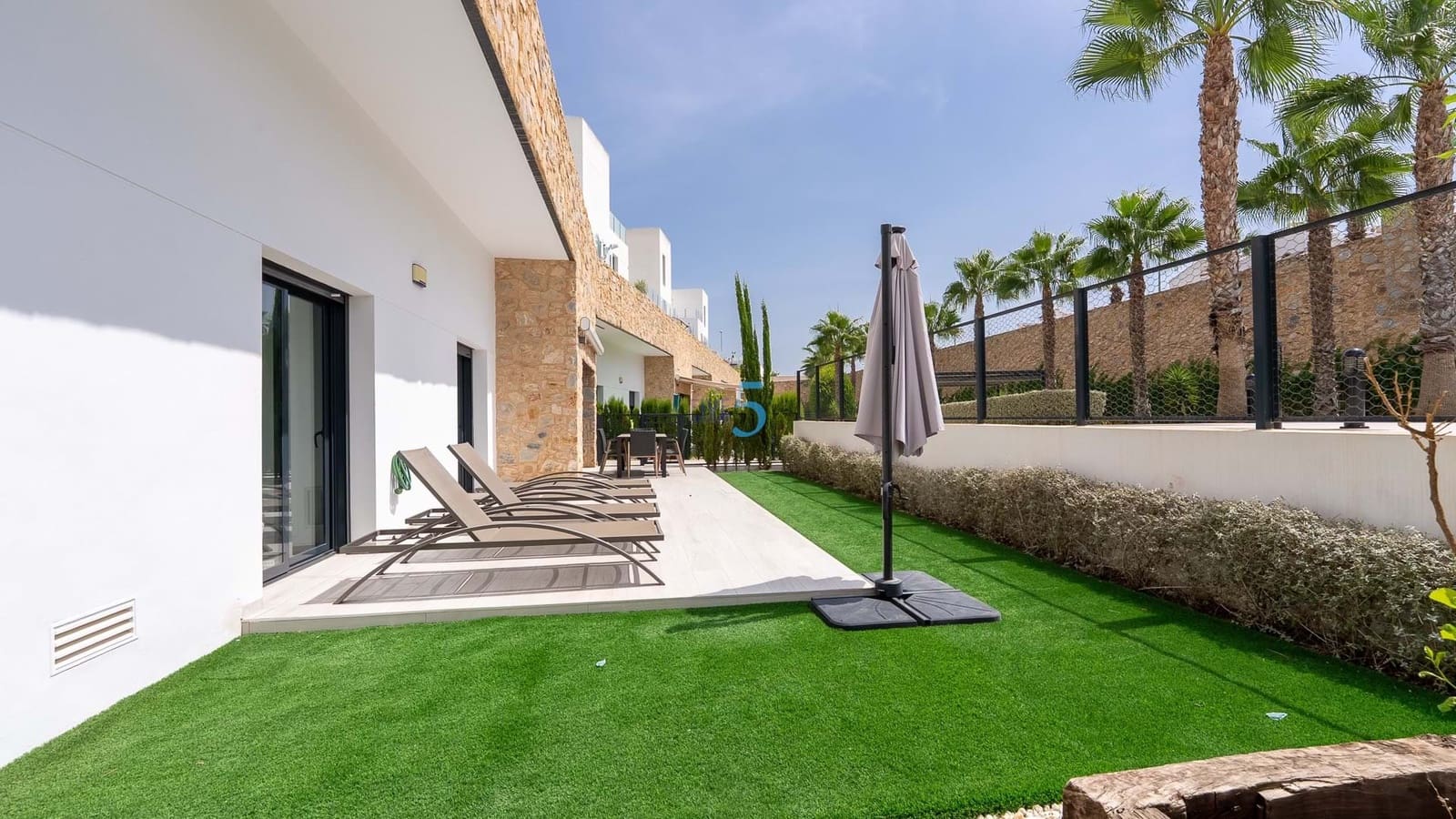 3 bedroom Apartment for sale in Villamartin with pool garage - € 289,000 (Ref: 9116539)