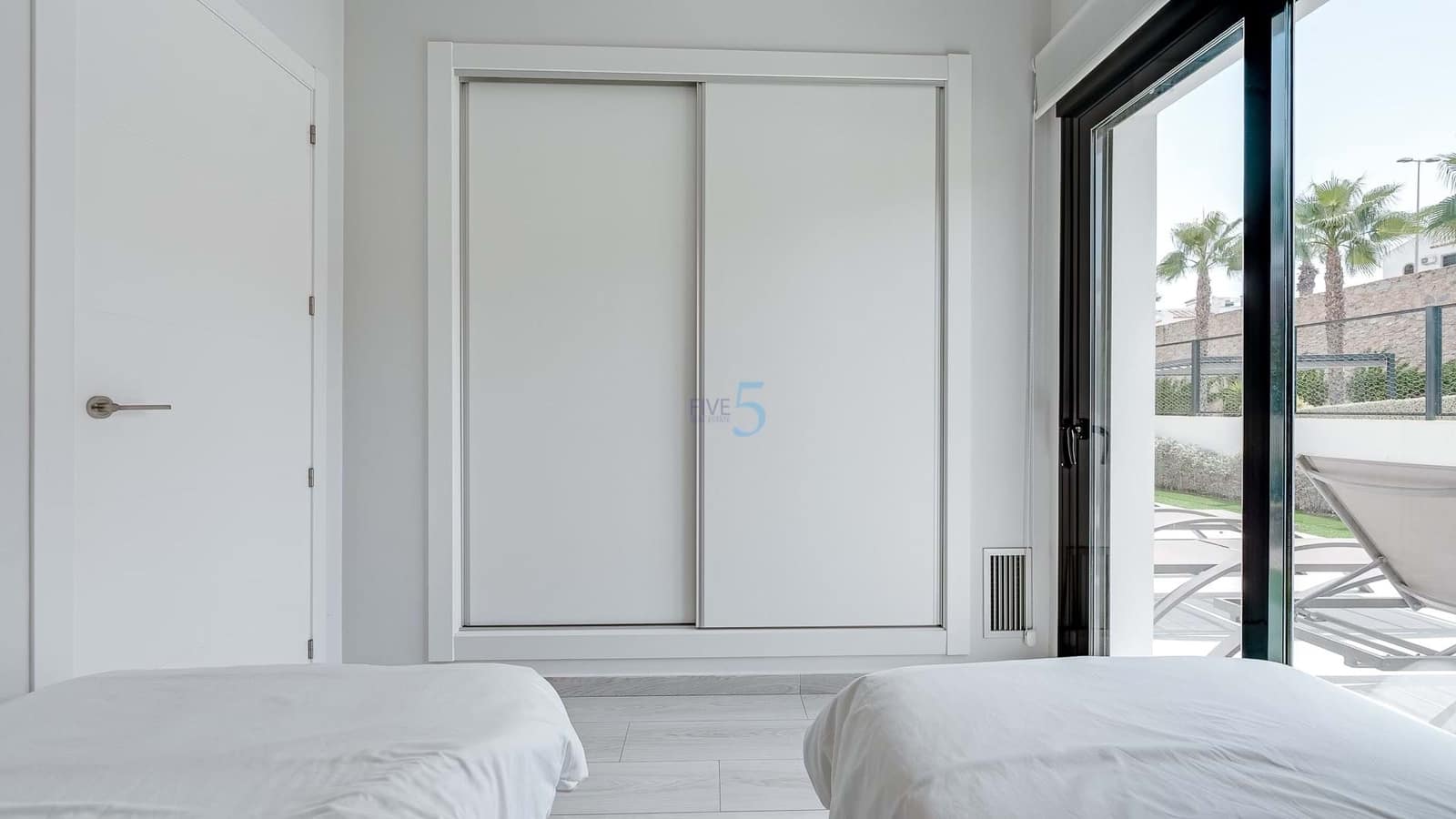 3 bedroom Apartment for sale in Villamartin with pool garage - € 289,000 (Ref: 9116539)