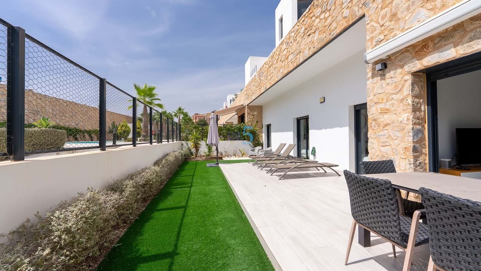 3 bedroom Apartment for sale in Villamartin with pool garage - € 289,000 (Ref: 9116539)