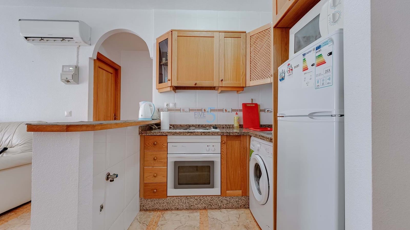 Apartamento de 2 habitaciones en San Pedro del Pinatar en venta con piscina garaje - 119.999 € (Ref: 9124241)