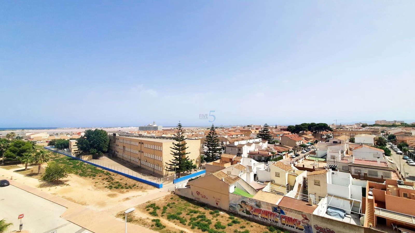 Apartamento de 2 habitaciones en San Pedro del Pinatar en venta con piscina garaje - 119.999 € (Ref: 9124241)