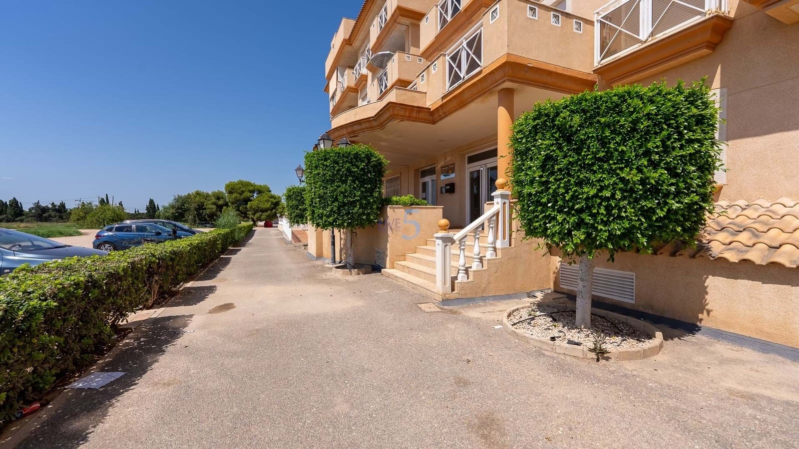 Apartamento de 2 habitaciones en San Pedro del Pinatar en venta con piscina garaje - 119.999 € (Ref: 9124241)