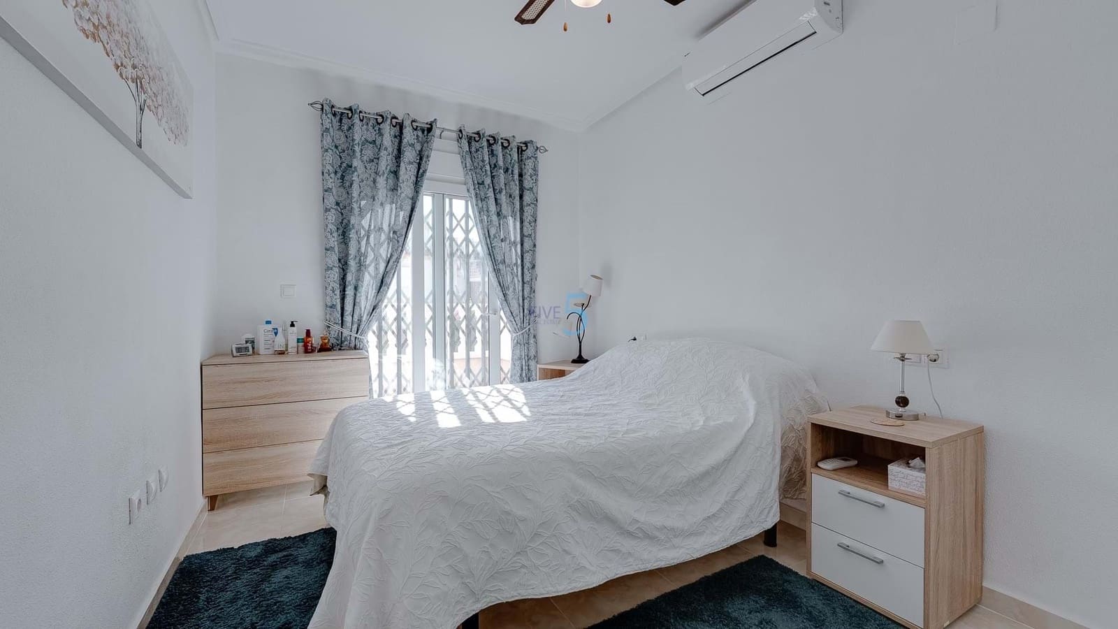 3 quarto Moradia para venda em Villamartin com piscina garagem - 239 000 € (Ref: 9127449)