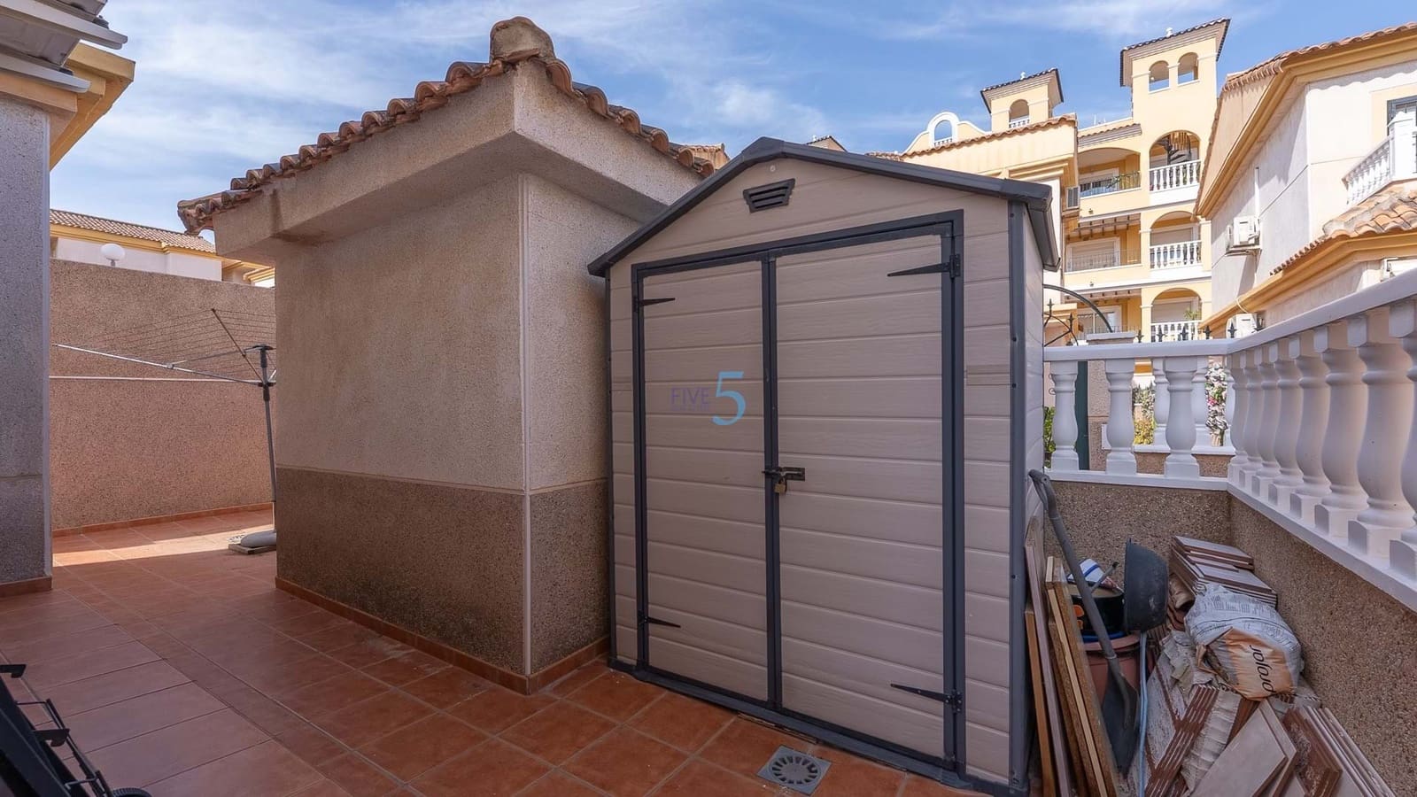 3 quarto Moradia para venda em Villamartin com piscina garagem - 239 000 € (Ref: 9127449)