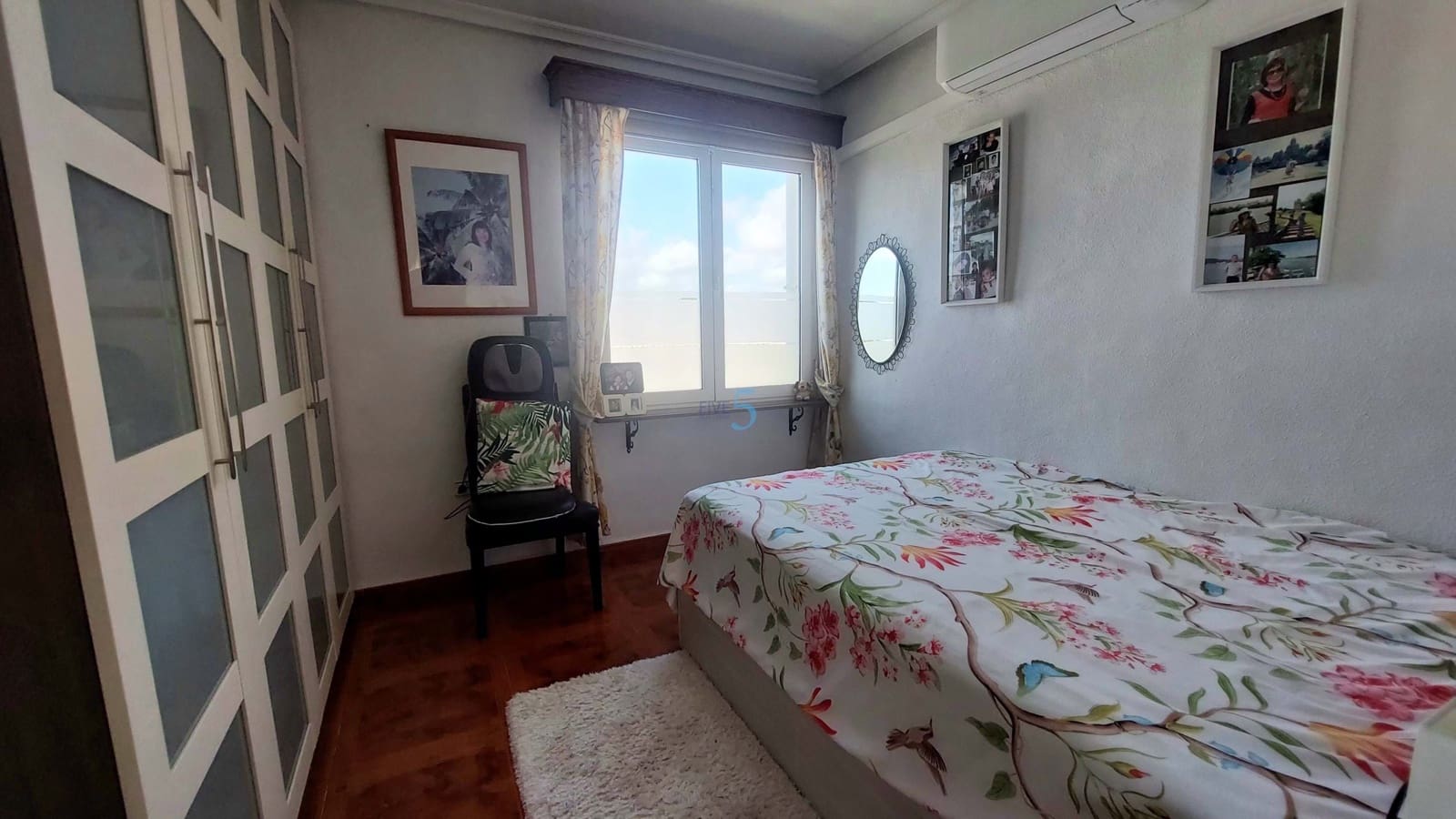 Chalet de 4 habitaciones en Torrevieja en venta con piscina garaje - 525.000 € (Ref: 9128909)