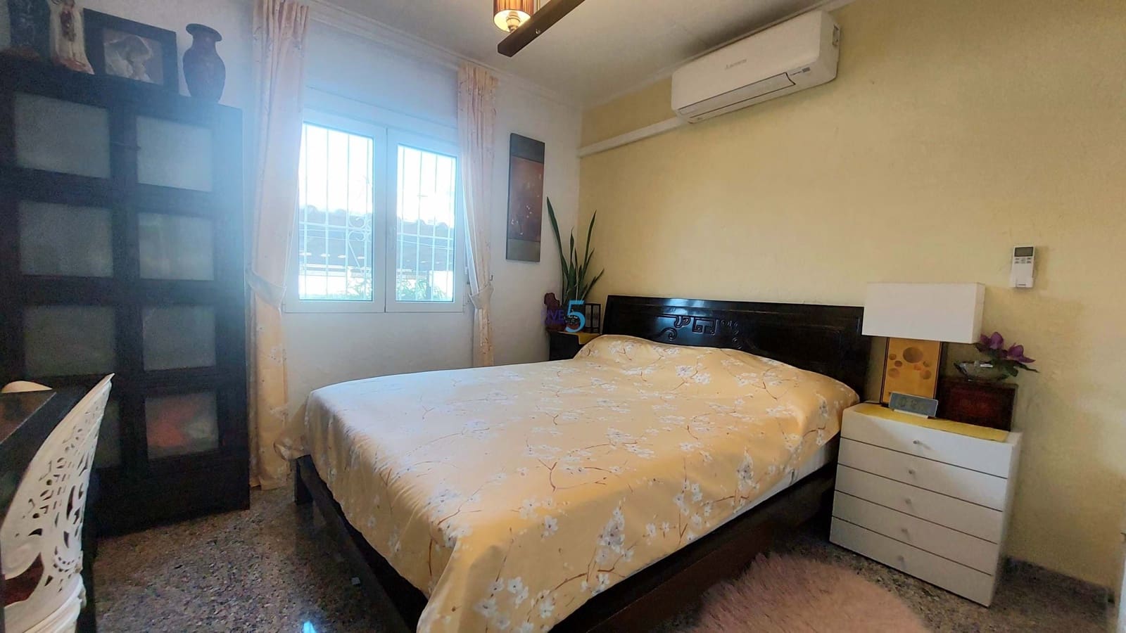 Chalet de 4 habitaciones en Torrevieja en venta con piscina garaje - 525.000 € (Ref: 9128909)