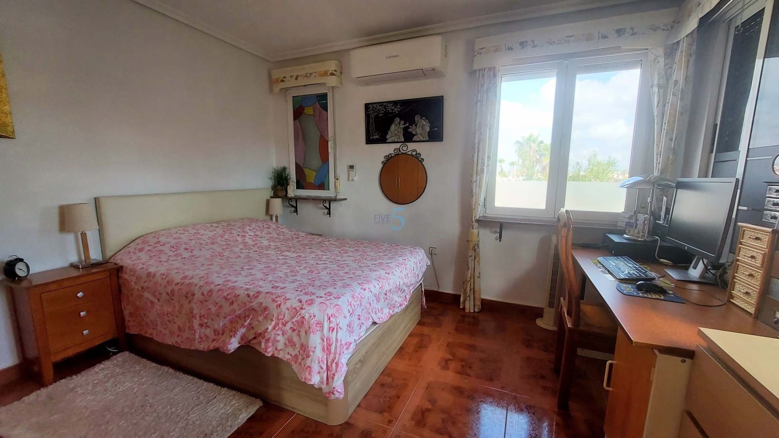 Chalet de 4 habitaciones en Torrevieja en venta con piscina garaje - 525.000 € (Ref: 9128909)