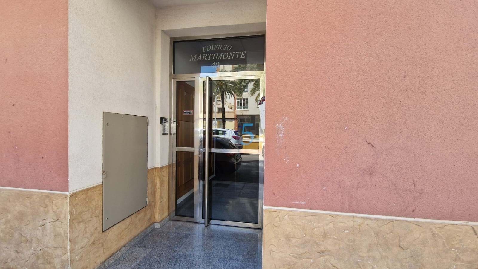 2 sovrum Lägenhet till salu i Torrevieja - 140 500 € (Ref: 9128910)
