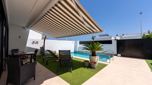 3 soveværelse Villa til salg i Lo Pagan, San Pedro del Pinatar med swimmingpool garage - € 495.000 (Ref: 9130194)