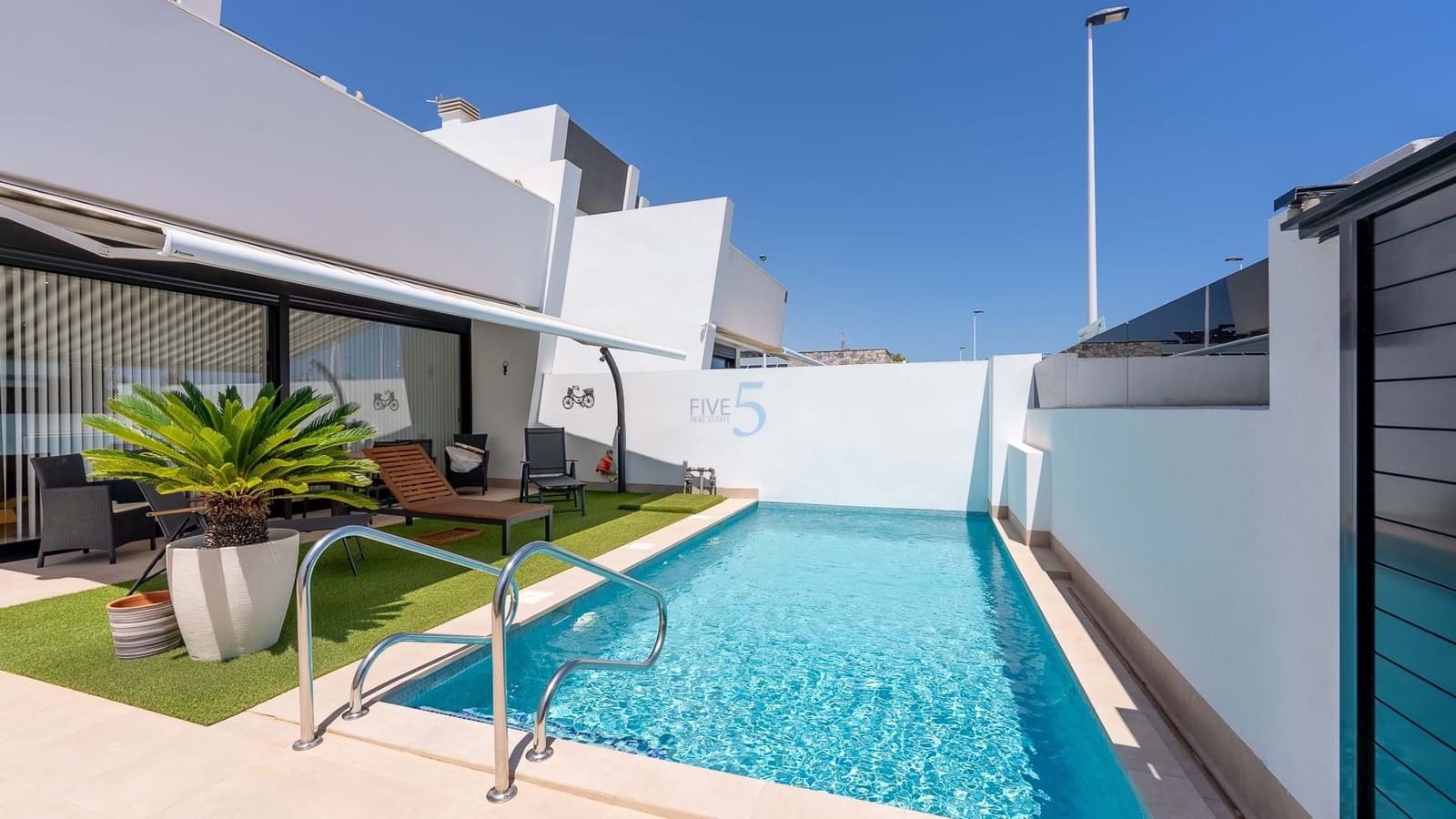 3 soveværelse Villa til salg i Lo Pagan med swimmingpool garage - € 495.000 (Ref: 9130194)