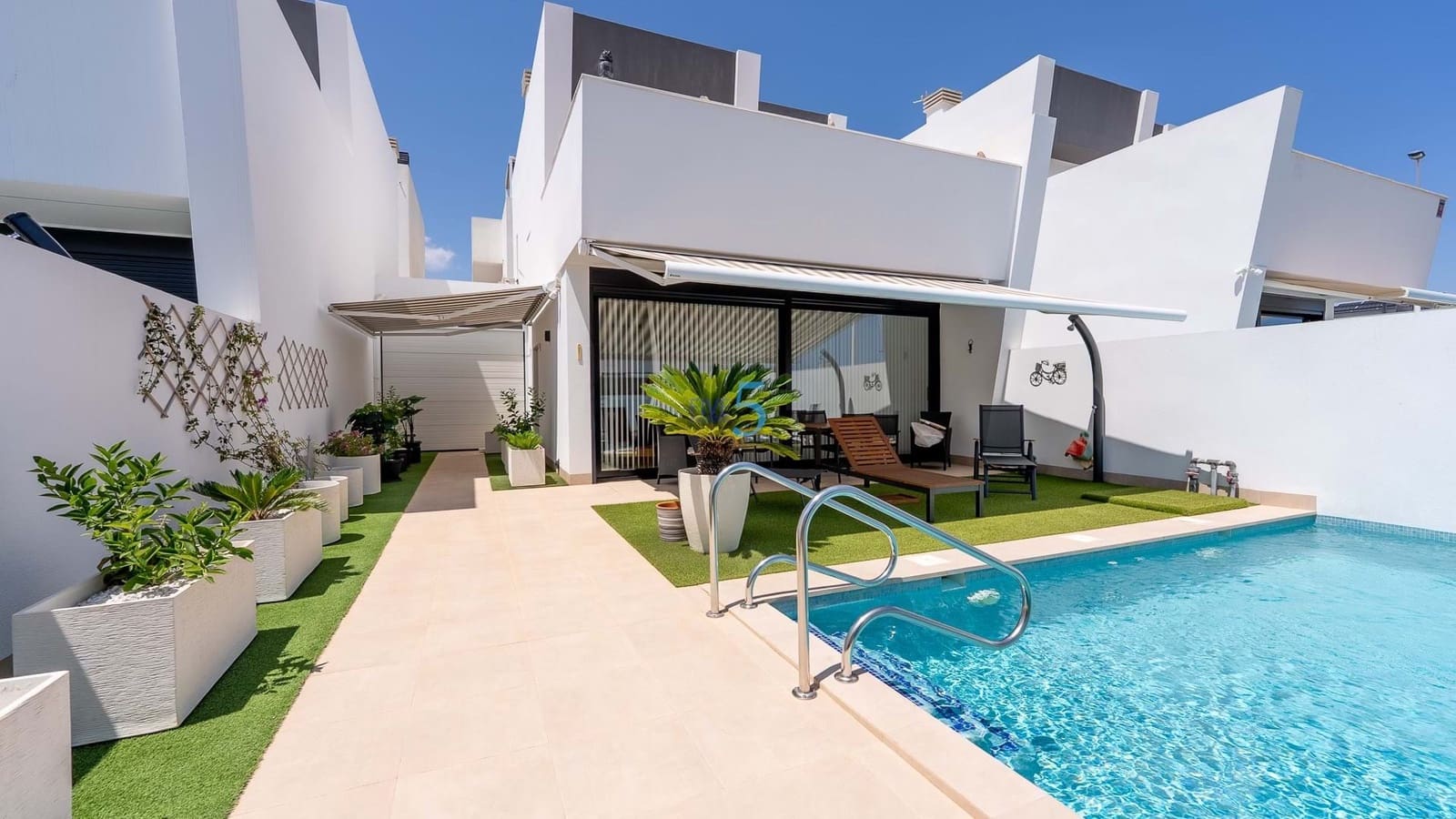 3 soveværelse Villa til salg i Lo Pagan med swimmingpool garage - € 495.000 (Ref: 9130194)