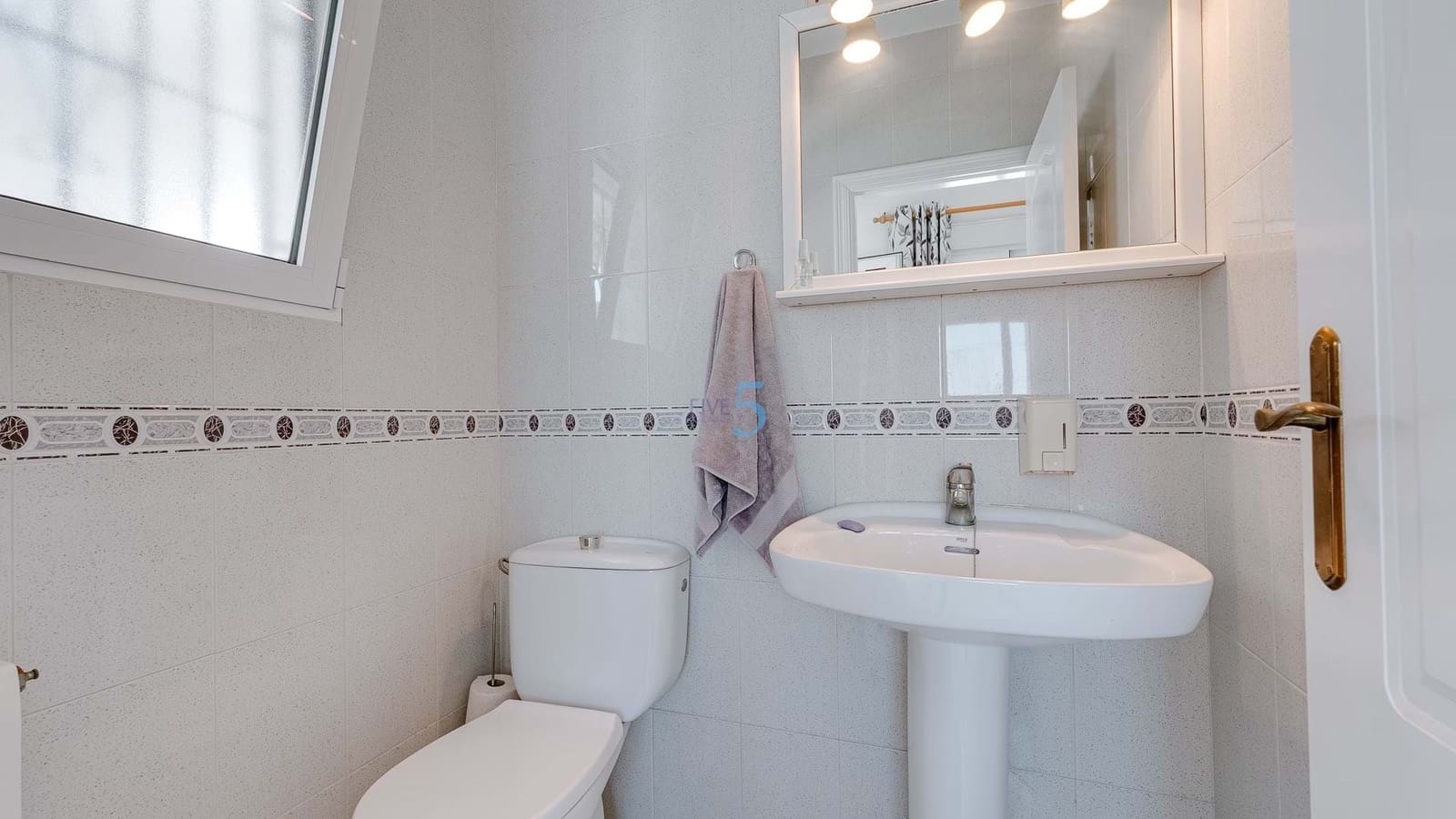 3 bedroom Villa for sale in Villamartin with pool garage - € 379,000 (Ref: 9130516)