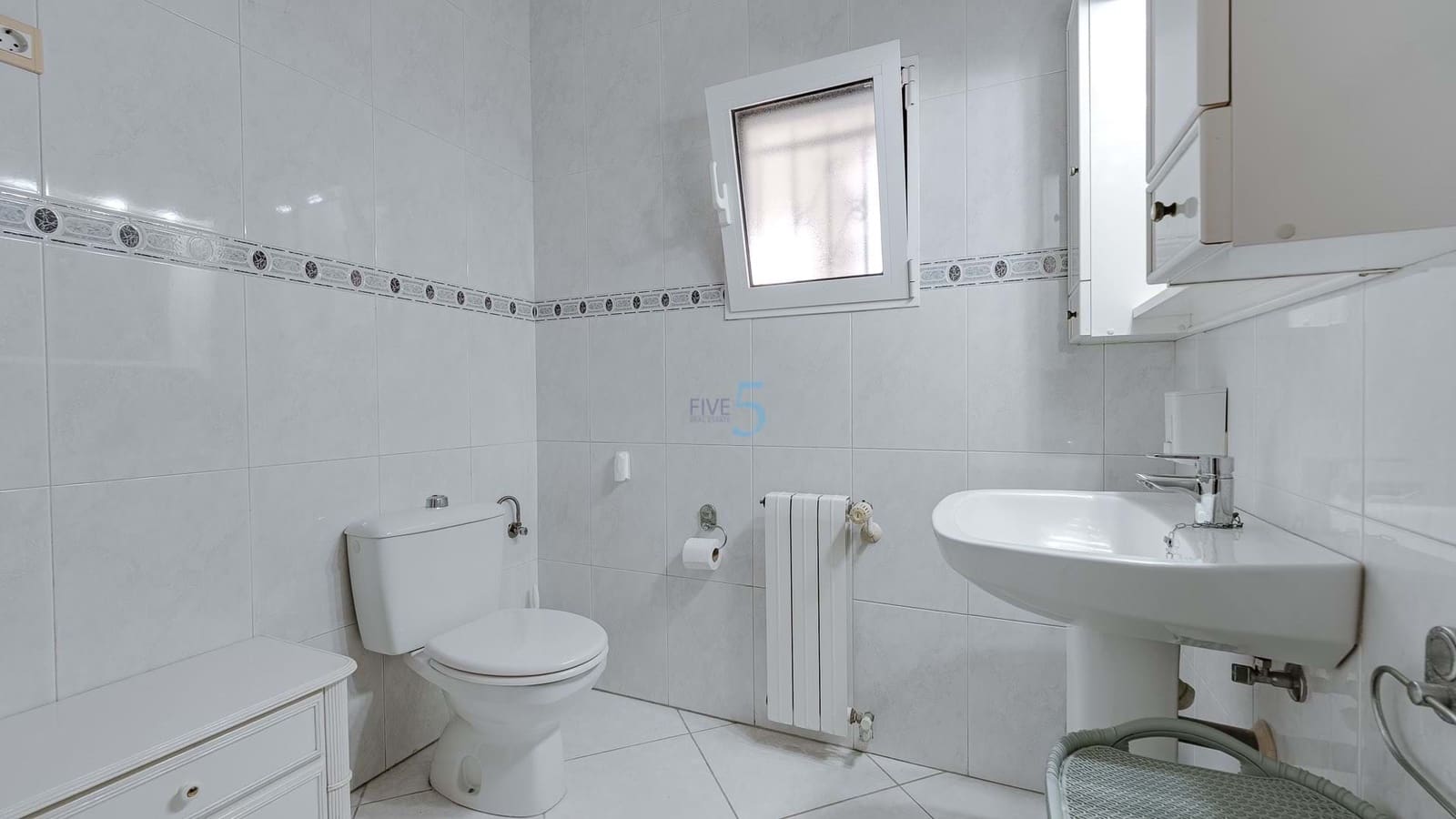 3 bedroom Villa for sale in Villamartin with pool garage - € 379,000 (Ref: 9130516)