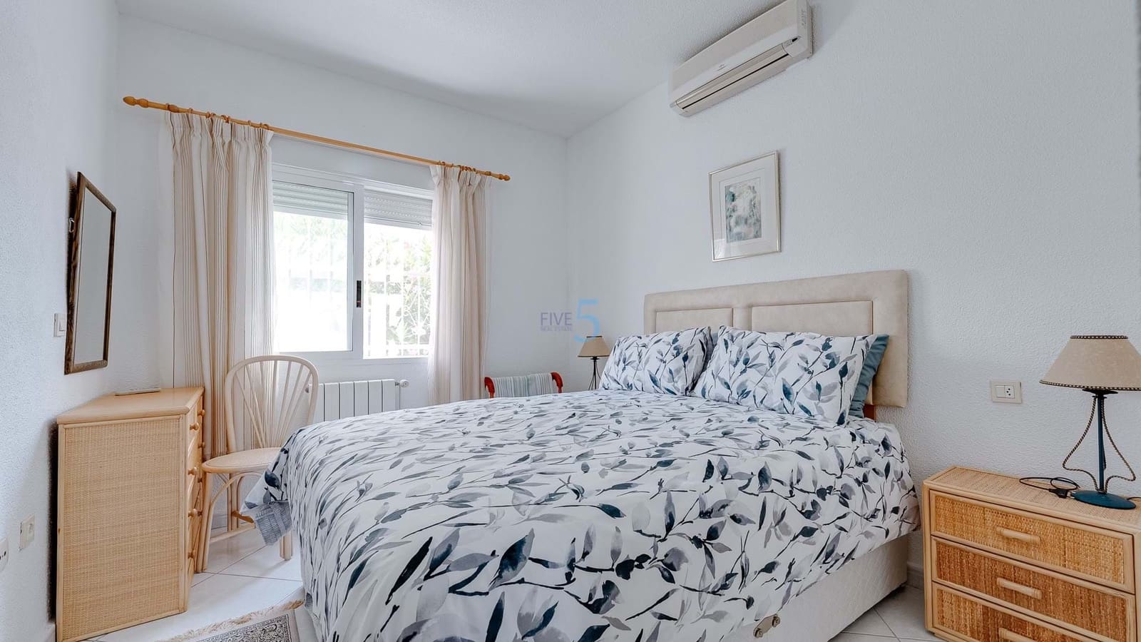 3 bedroom Villa for sale in Villamartin with pool garage - € 379,000 (Ref: 9130516)