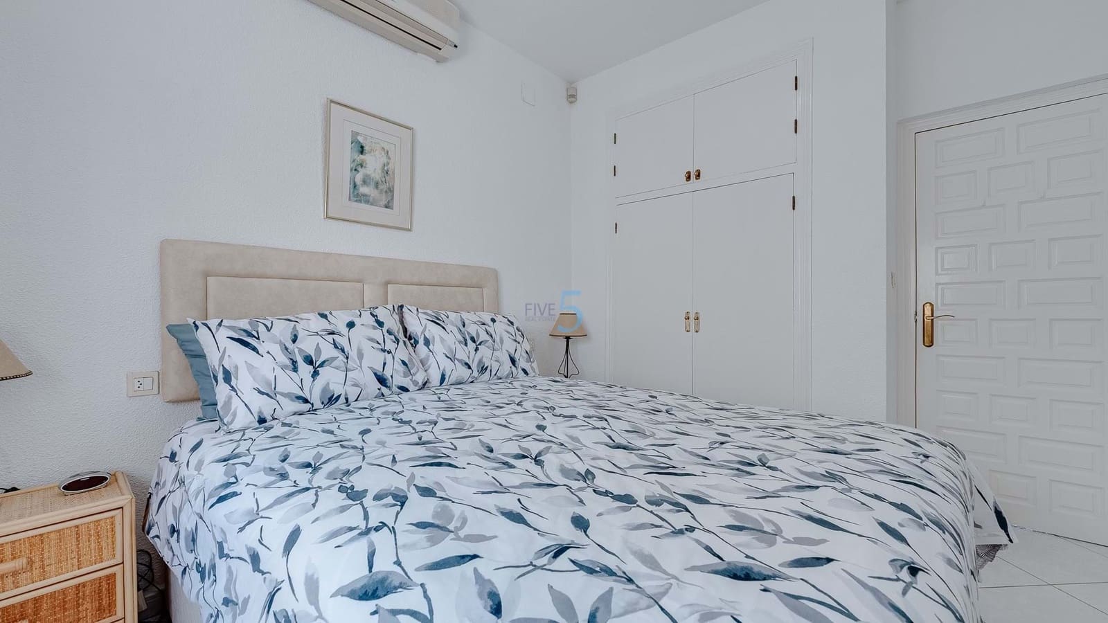 3 bedroom Villa for sale in Villamartin with pool garage - € 379,000 (Ref: 9130516)