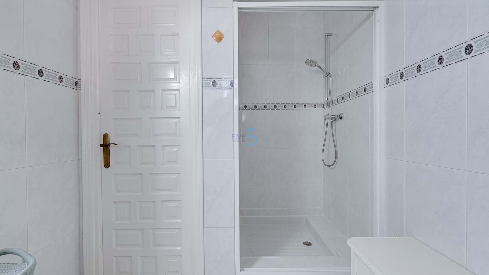 3 bedroom Villa for sale in Villamartin with pool garage - € 379,000 (Ref: 9130516)