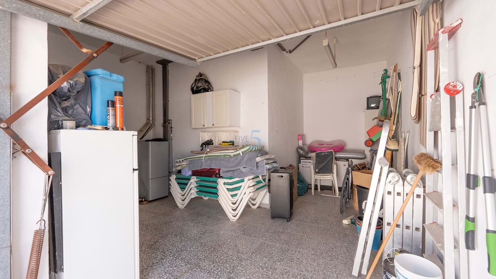 3 bedroom Villa for sale in Villamartin with pool garage - € 379,000 (Ref: 9130516)