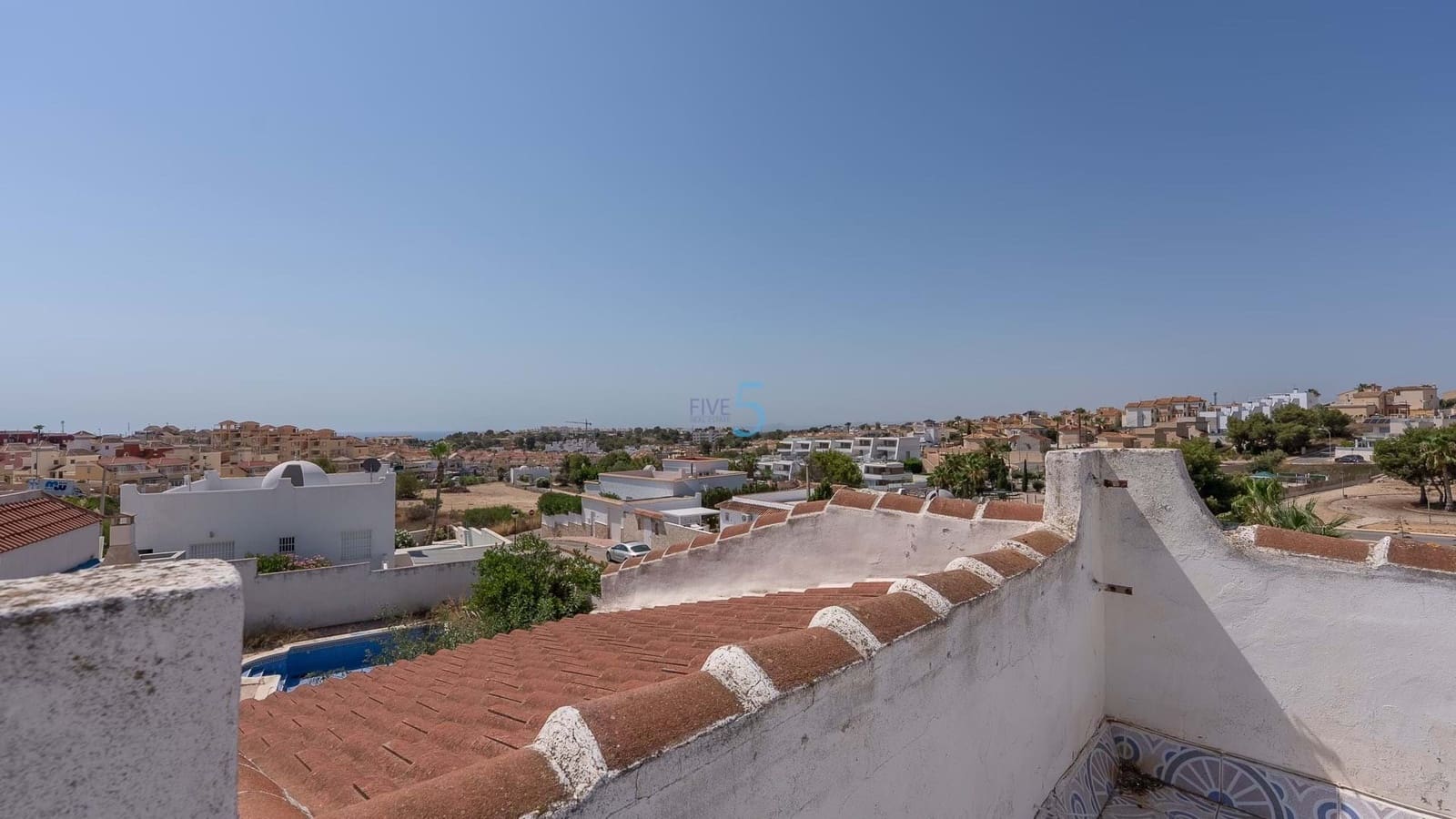 3 bedroom Villa for sale in Villamartin with pool garage - € 379,000 (Ref: 9130516)