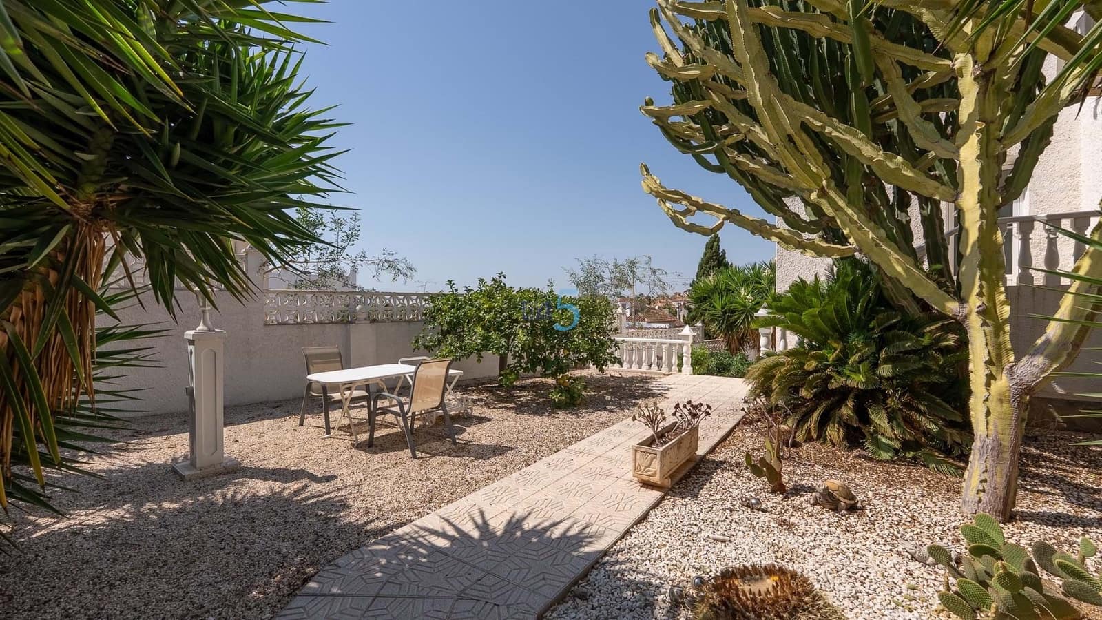 3 bedroom Villa for sale in Villamartin with pool garage - € 379,000 (Ref: 9130516)