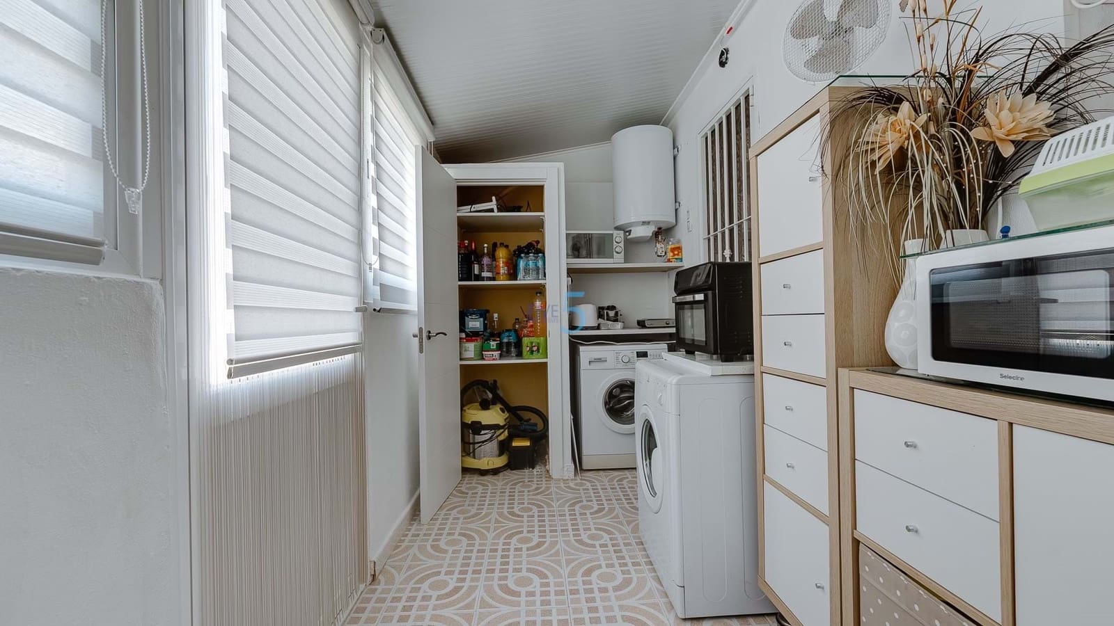 3 soverom Hus til salgs i Lo Crispin med svømmebasseng garasje - € 179 950 (Ref: 9133784)