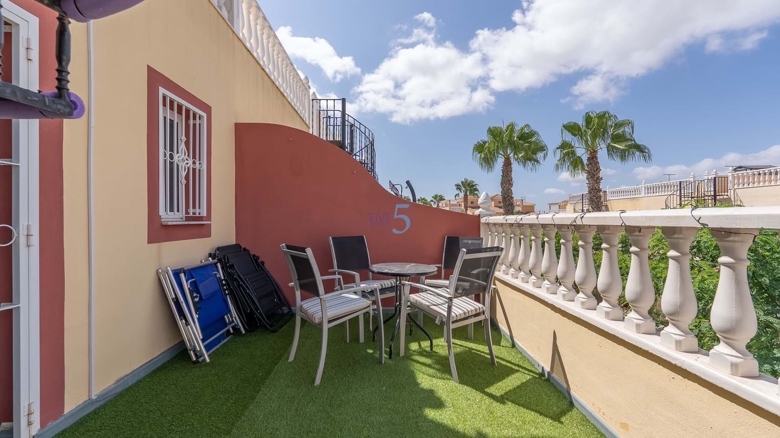 3 soverom Hus til salgs i Lo Crispin med svømmebasseng garasje - € 179 950 (Ref: 9133784)