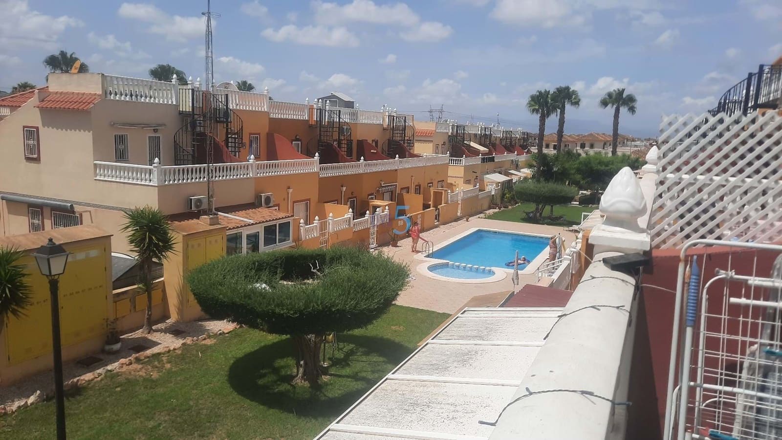 3 soverom Hus til salgs i Lo Crispin med svømmebasseng garasje - € 179 950 (Ref: 9133784)