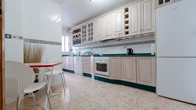 5 quarto Casa em Banda para venda em Pilar de la Horadada - 269 000 € (Ref: 9136444)