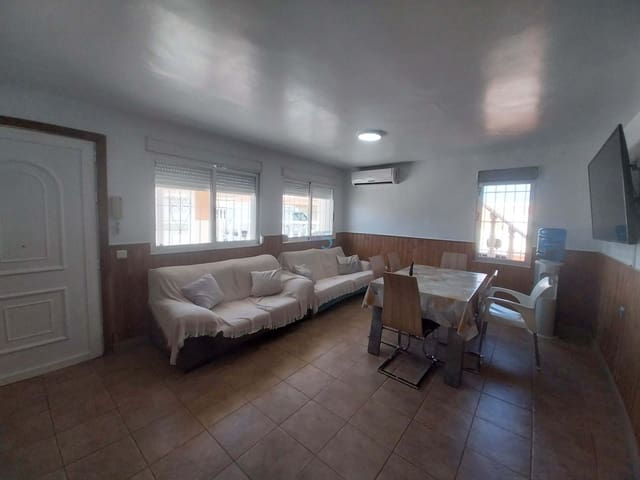 3 quarto Bungalow para venda em Torrevieja com garagem - 162 000 € (Ref: 9138652)