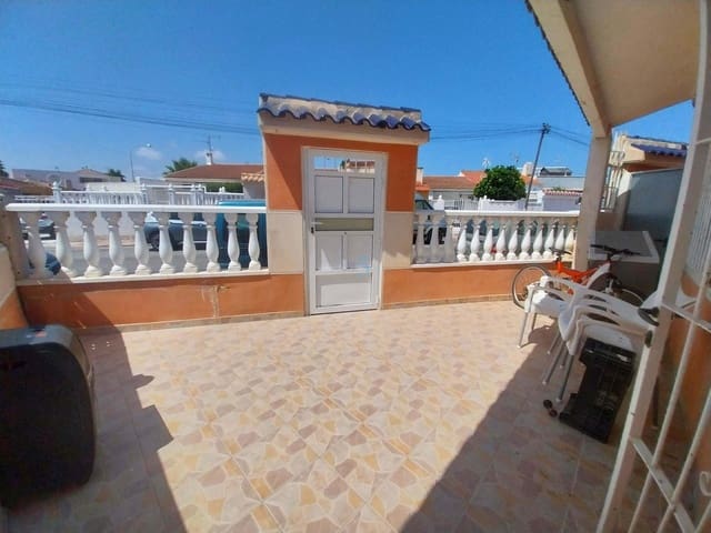 3 quarto Bungalow para venda em Torrevieja com garagem - 162 000 € (Ref: 9138652)