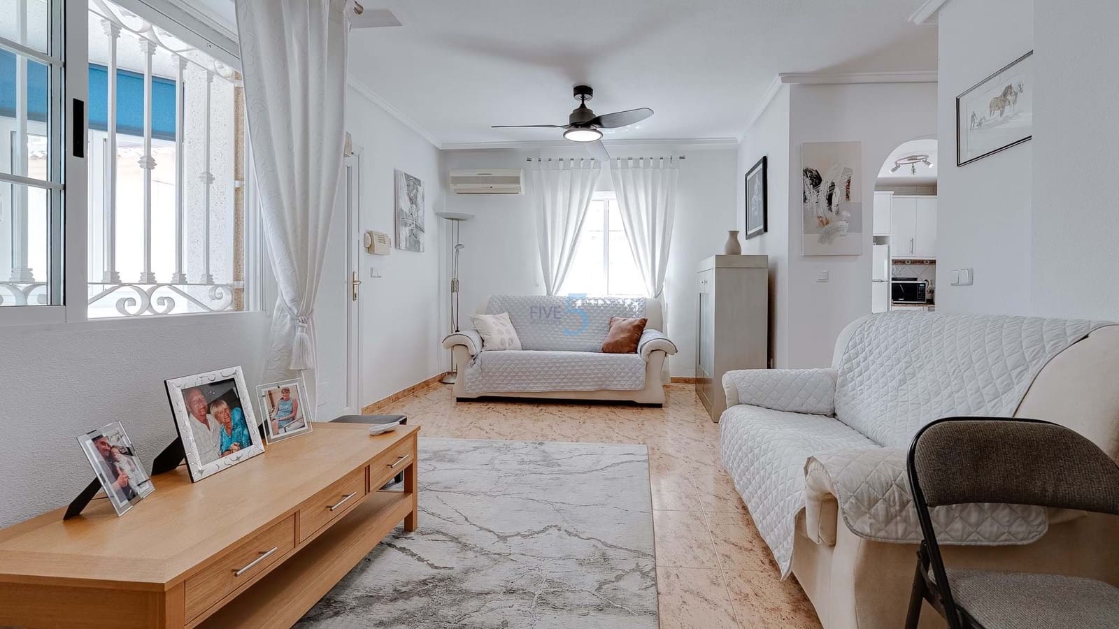 3 bedroom Villa for sale in Villamartin with pool - € 219,000 (Ref: 9143249)